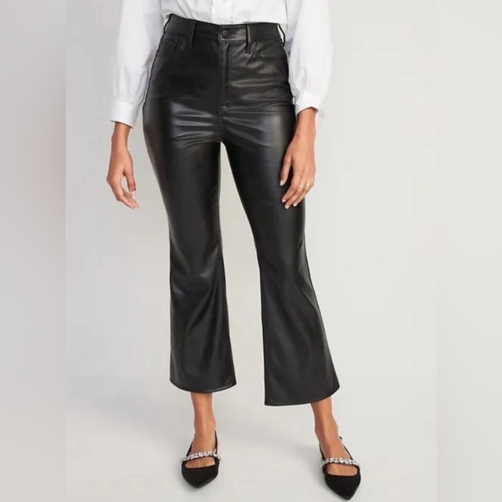NWT! Old Navy Black High-Waisted Faux Leather Cropped Flare Pants - 14 Tall